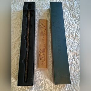 Rare Harry Potter Ollivander's Reed Hogwarts Wand - 14" long.
